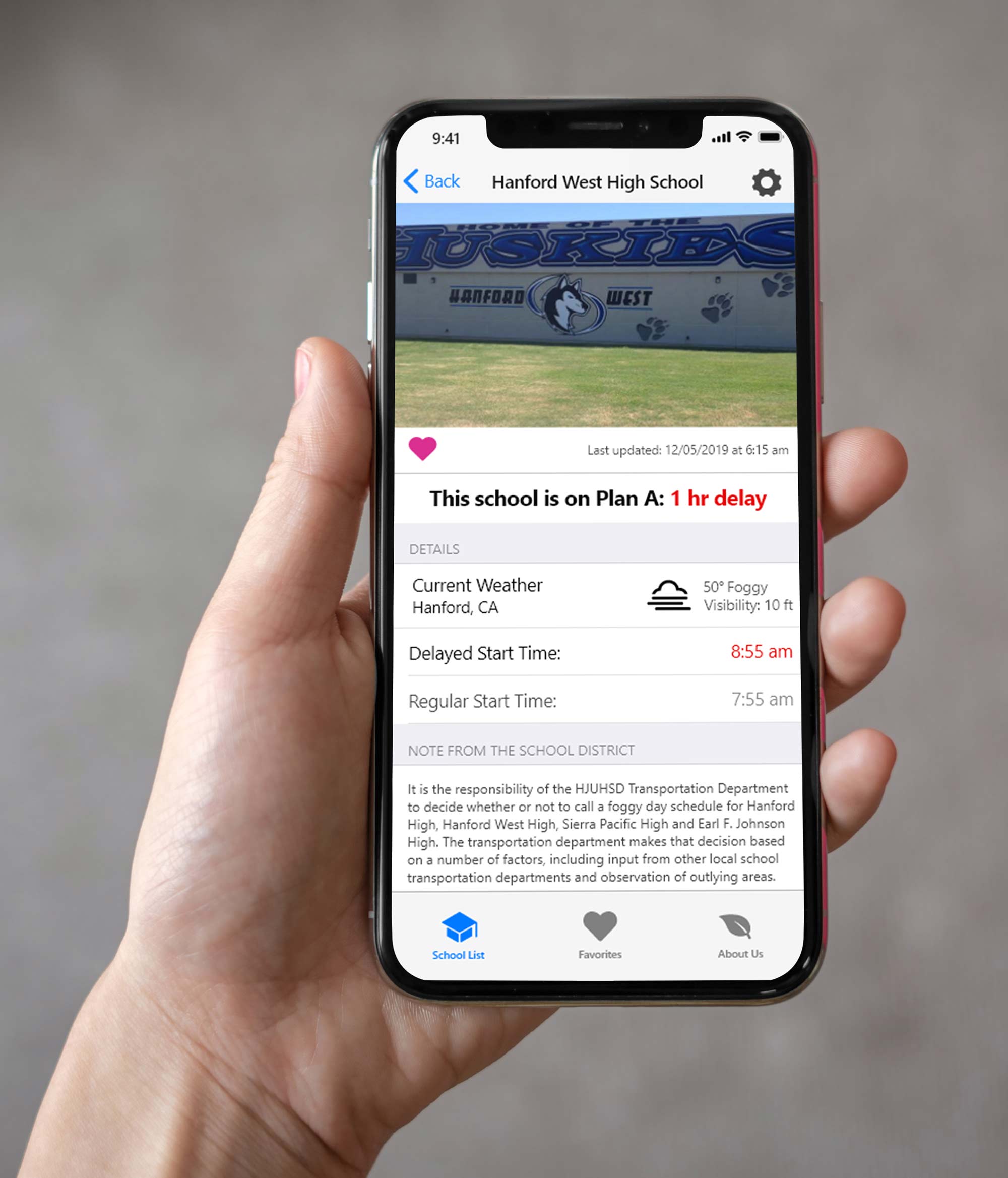 A person using the foggy day app on an iPhone